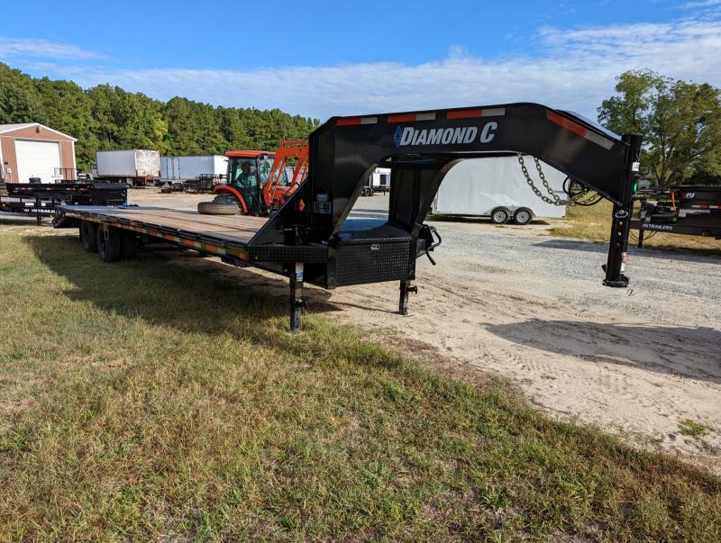 2022 Diamond C Trailers FMAX210 Equipment Trailer 2022 Diamond C Trailers FMAX210 Equipment Trailer