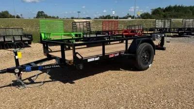 2026 Load Trail 60X10 S/A 3K GVW, SQ TUBE TOP RAIL, 4' FOLD IN REAR MESH GATE W/SPRING ASSIST, 4 COR