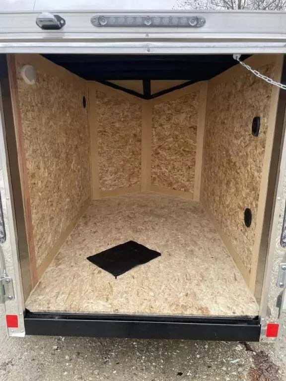 new Cargo (Enclosed) Trailers Continental Cargo  for sale, in Columbia, MO Thumbnail 5