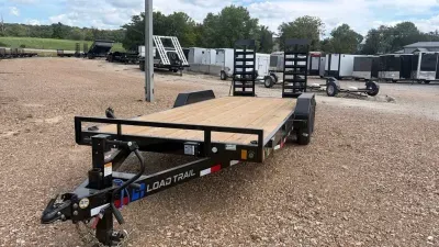 2027 Load Trail 83X20 CH, 14K GVW, ADJ COUPLE, DIAMOND PLATE REMOVABLE FENDERS, 5X24X4 STAND UP RAMP
