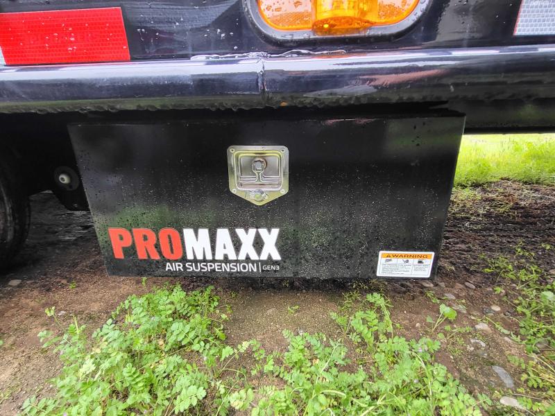 2023 PJ Trailers LY402 40FT HYDRAULIC DOVETAIL FLATBED W/ AIR RIDE SUSP