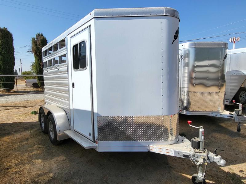 2022 Featherlite 9651 2 HORSE / STOCK V7747 Stock / Stock Combo Trailer Trailers in