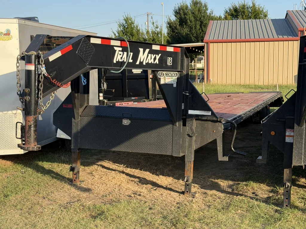 used Equipment / Flatbed Trailers TrailMaxx Trailers  for sale, in Waxahachie, TX image-0