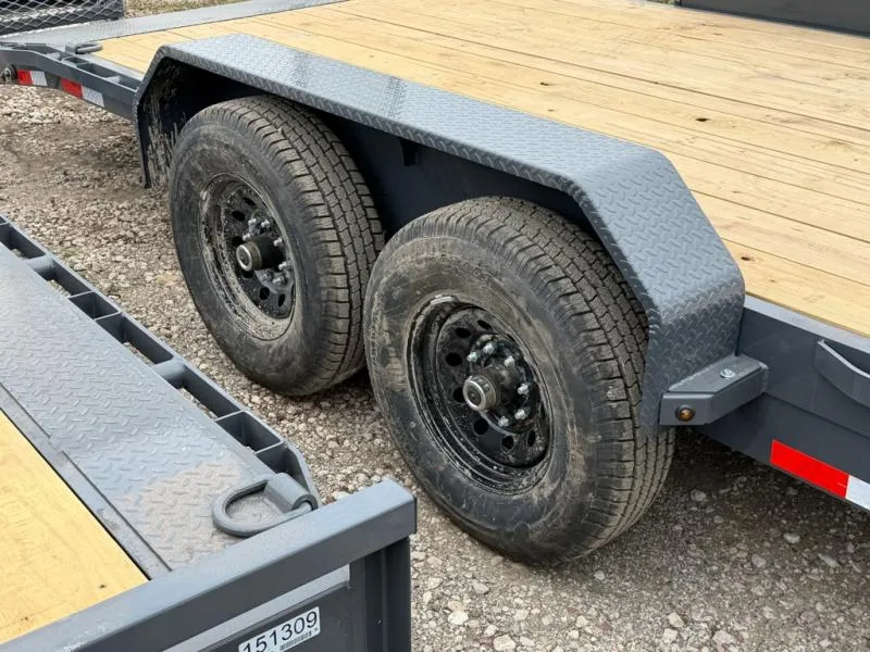 new Equipment / Flatbed Trailers Lamar Trailers  for sale, in Waxahachie, TX Thumbnail 2