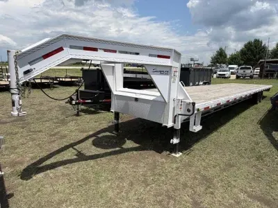 2025 East Texas 102"x40' Gooseneck Deckover Flatbed Hotshot Trailer
