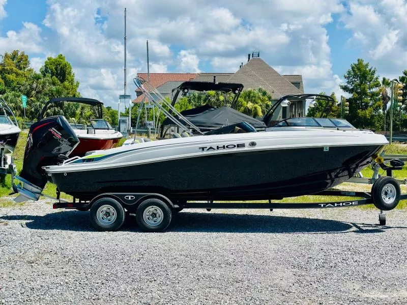 2024 Tahoe Boats T21 Bowrider