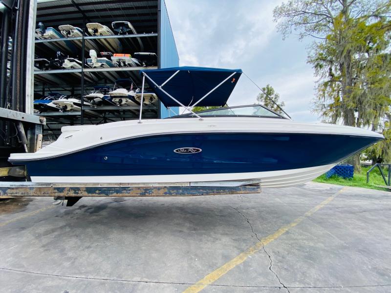 2018 Sea Ray 230 SPX Bowrider 2018 Sea Ray 230 SPX Bowrider