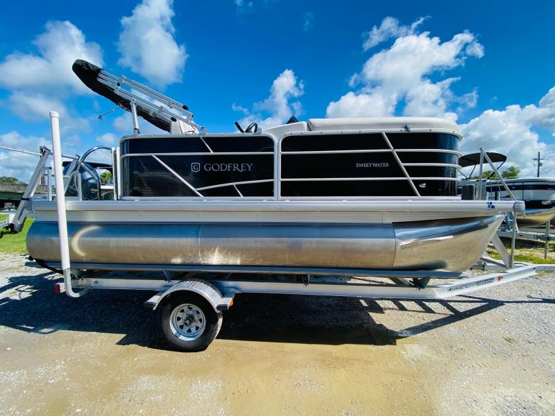 2022 Godfrey Pontoon Boats 1680 Sweetwater Pontoon Boat 2022 Godfrey Pontoon Boats 1680 Sweetwater Pontoon Boat