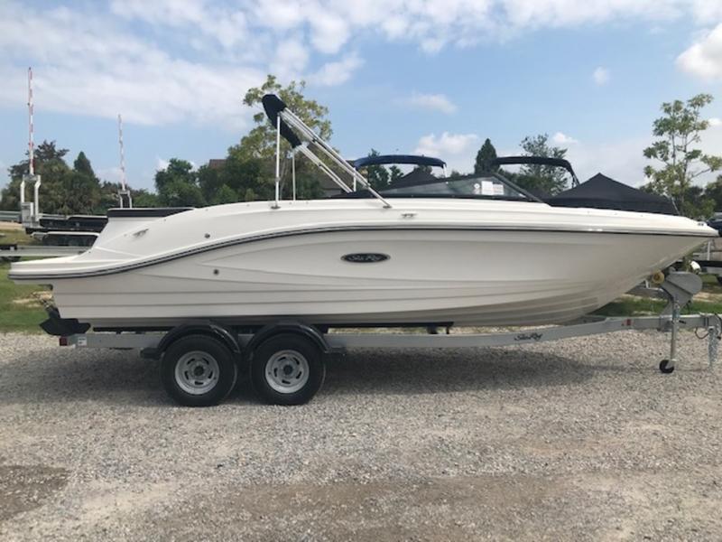 2020 Sea Ray 230 SPX 2020 Sea Ray 230 SPX