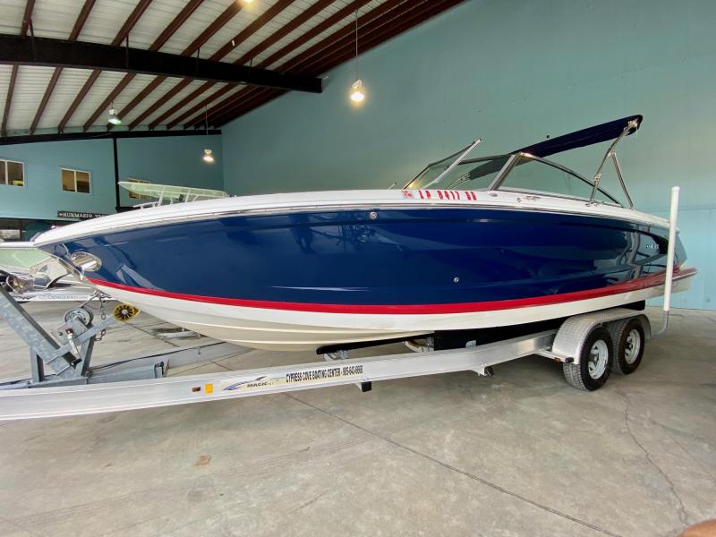 2017 Cobalt Boats A28 Bowrider 2017 Cobalt Boats A28 Bowrider