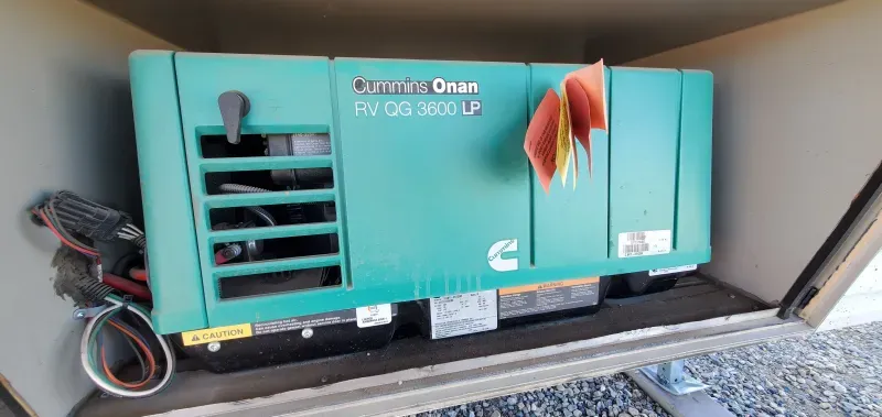 used Fifth Wheel Trailers Fleetwood RV Prowler for sale, in Calgary, AB Thumbnail 15