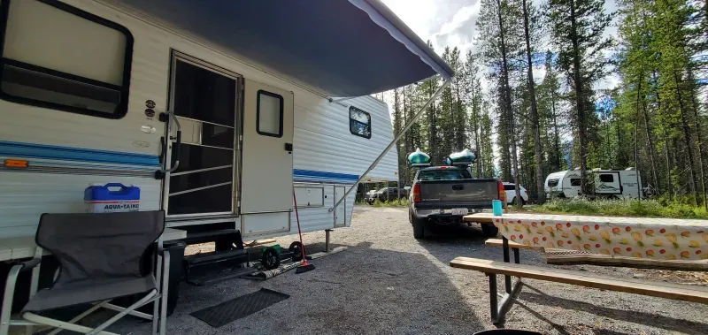 used Fifth Wheel Trailers Fleetwood RV Prowler for sale, in Calgary, AB Thumbnail 16