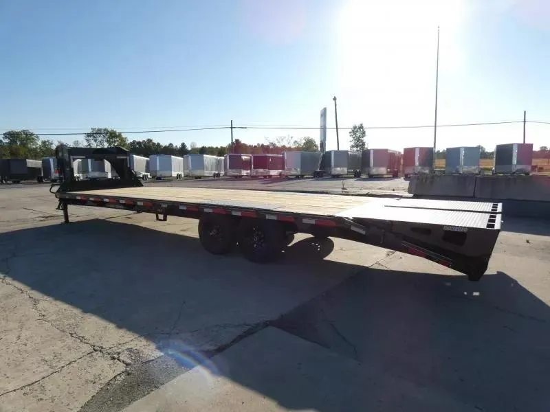 new Equipment / Flatbed Trailers Diamond C Trailers  for sale, in Saint Johns, MI Thumbnail 4