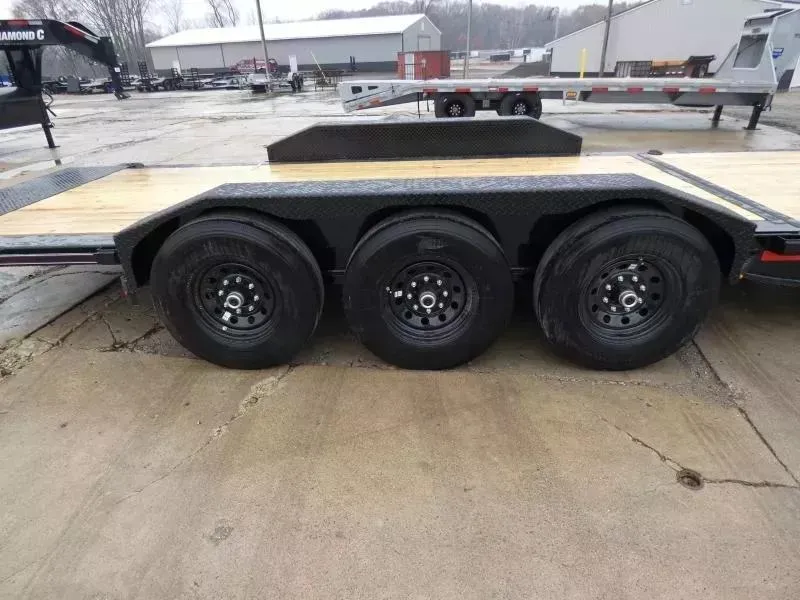 new Equipment / Flatbed Trailers Diamond C Trailers  for sale, in Saint Johns, MI Thumbnail 8