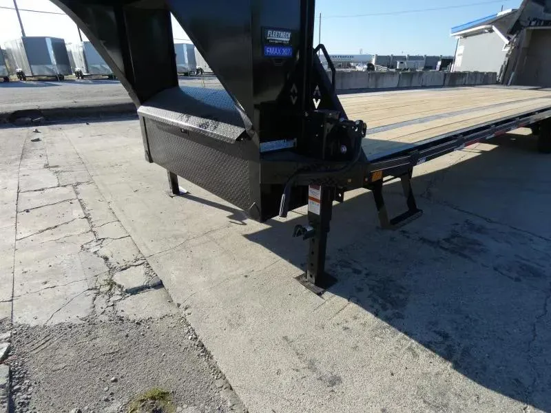 new Equipment / Flatbed Trailers Diamond C Trailers  for sale, in Saint Johns, MI Thumbnail 3