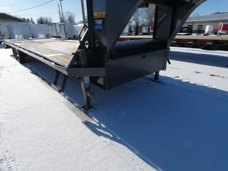 new Equipment / Flatbed Trailers Diamond C Trailers  for sale, in Saint Johns, MI Thumbnail 2