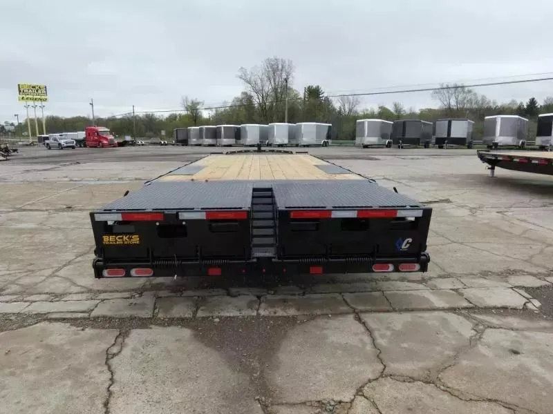 new Equipment / Flatbed Trailers Diamond C Trailers  for sale, in Saint Johns, MI Thumbnail 4