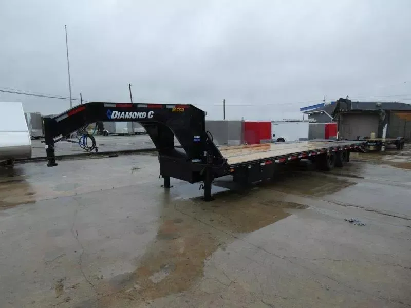 new Equipment / Flatbed Trailers Diamond C Trailers  for sale, in Saint Johns, MI Thumbnail 2
