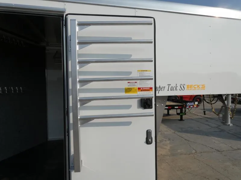 new Horse Trailers Sundowner Trailers  for sale, in Saint Johns, MI Thumbnail 17