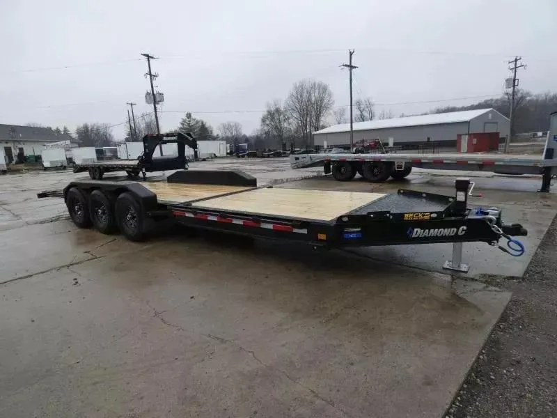 new Equipment / Flatbed Trailers Diamond C Trailers  for sale, in Saint Johns, MI Thumbnail 2
