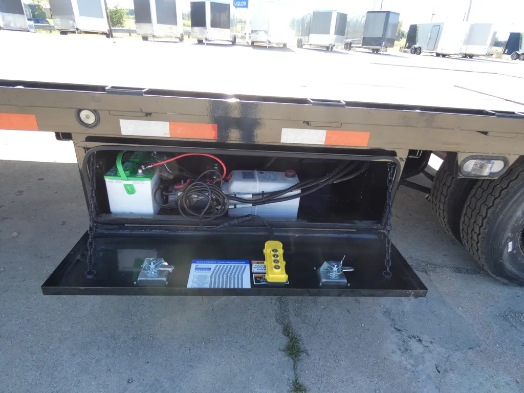 new Equipment / Flatbed Trailers Load Trail  for sale, in Saint Johns, MI Thumbnail 9