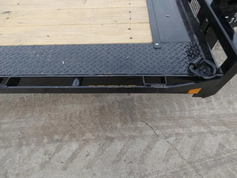 new Equipment / Flatbed Trailers Load Trail  for sale, in Saint Johns, MI Thumbnail 8