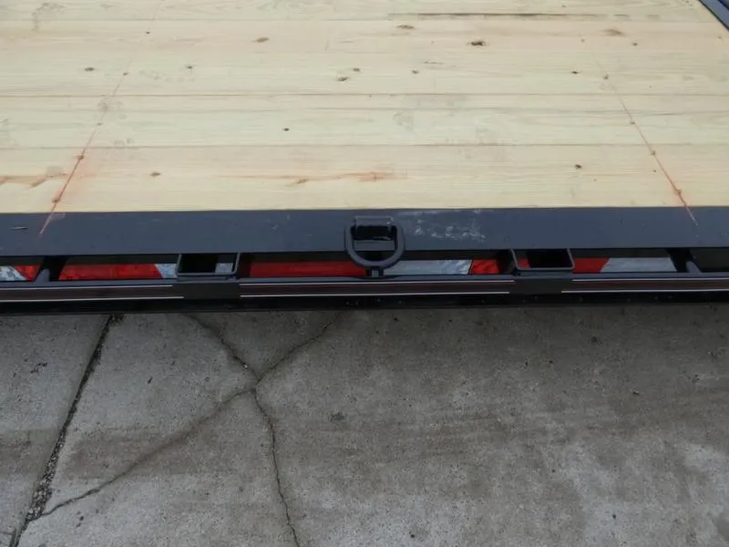 new Equipment / Flatbed Trailers Diamond C Trailers  for sale, in Saint Johns, MI Thumbnail 7