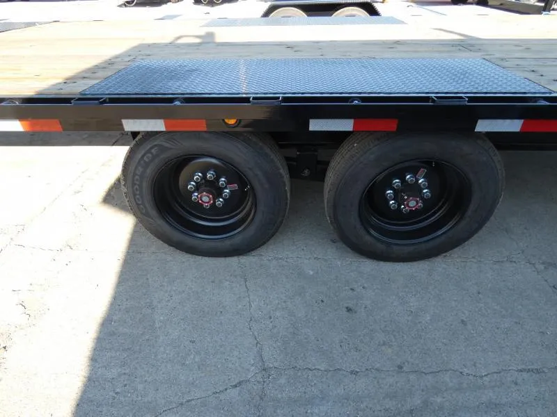 new Equipment / Flatbed Trailers Load Trail  for sale, in St Johns, MI Thumbnail 6