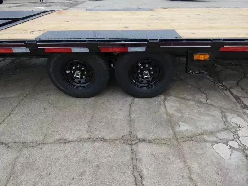 new Equipment / Flatbed Trailers Diamond C Trailers  for sale, in Saint Johns, MI Thumbnail 7