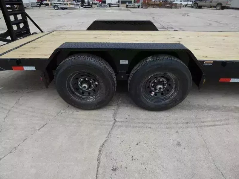 new Equipment / Flatbed Trailers Load Trail  for sale, in St Johns, MI Thumbnail 7