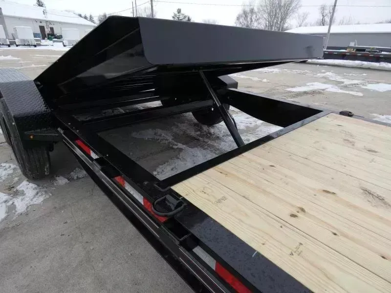 new Equipment / Flatbed Trailers Diamond C Trailers  for sale, in St Johns, MI Thumbnail 3