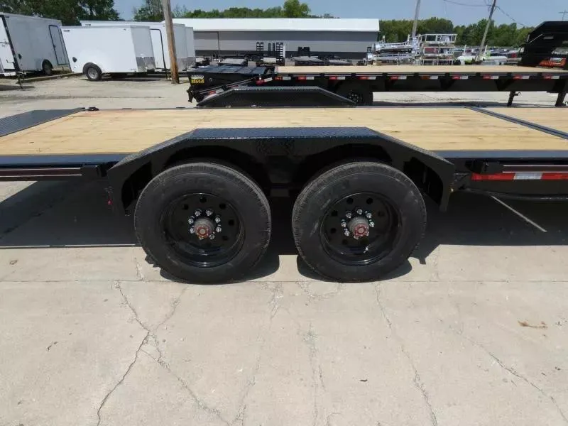 new Equipment / Flatbed Trailers Diamond C Trailers  for sale, in Saint Johns, MI Thumbnail 8