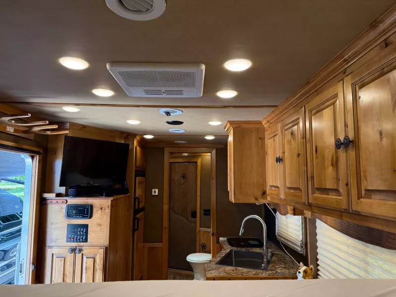 used Horse Trailers Featherlite  for sale, in Maryville, TN Thumbnail 4
