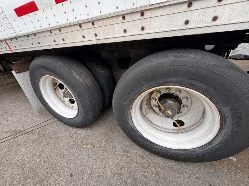 used Dry Van Semi Trailers Wabash National  for sale, in Van Nuys, CA Thumbnail 2