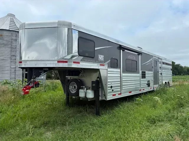 used Stock / Stock Combo Trailers Lakota  for sale, in Maryville, MO Thumbnail 2