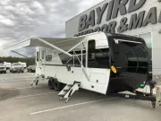 used Travel Trailers Winnebago Thrive for sale, in Mountain Home, AR Thumbnail 3