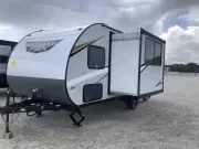 used Travel Trailers Forest River Wildwood FSX for sale, in Mountain Home, AR Thumbnail 5