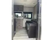 used Travel Trailers Jayco Jay Flight SLX 8 for sale, in Mountain Home, AR Thumbnail 10