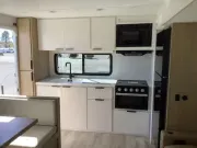 used Travel Trailers Winnebago Thrive for sale, in Mountain Home, AR Thumbnail 17