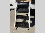 used Travel Trailers Winnebago Thrive for sale, in Mountain Home, AR Thumbnail 13