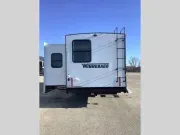 used Travel Trailers Winnebago Thrive for sale, in Mountain Home, AR Thumbnail 3