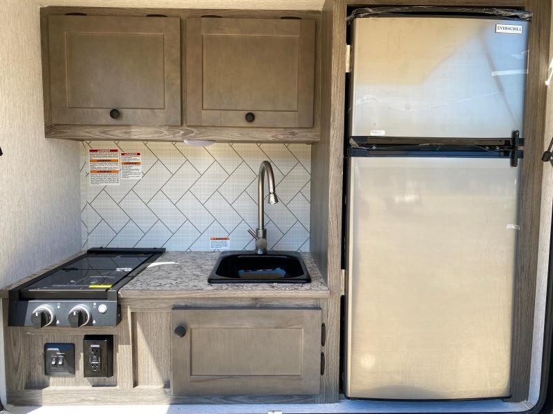 new Camper / RV Sunset Park RV Mfg. Sunray for sale, in Loudon, NH Thumbnail 3