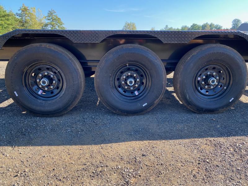 new Car Haulers / Racing Trailers Diamond C Trailers  for sale, in Loudon, NH Thumbnail 12