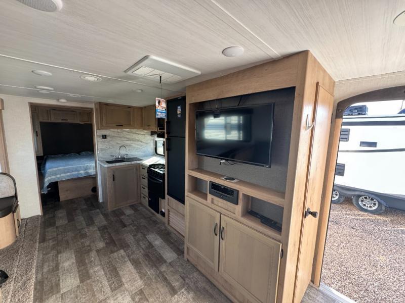 used Travel Trailers Winnebago Minnie for sale, in Slaton, TX Thumbnail 14