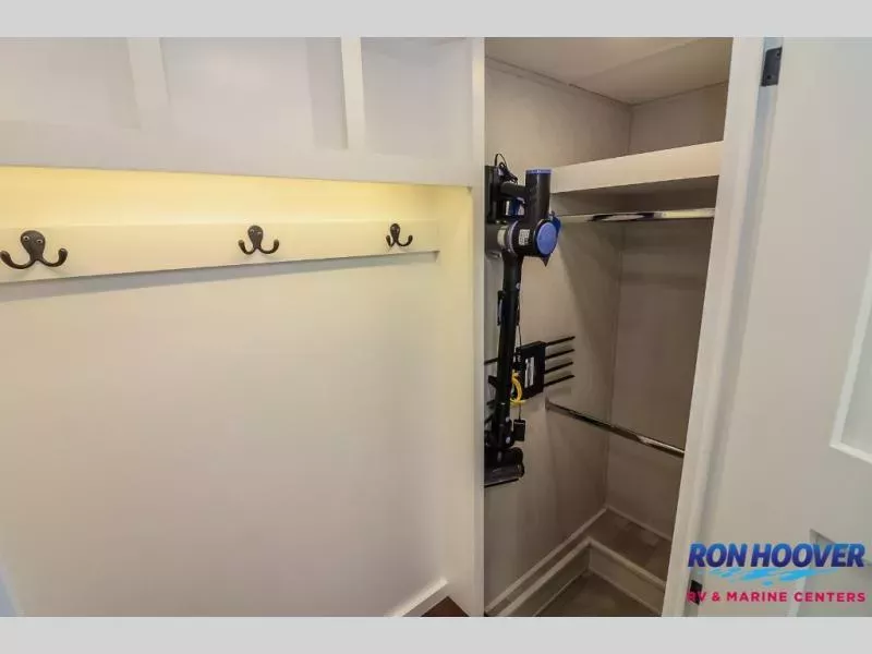new Fifth Wheel Trailers Forest River RiverStone for sale, in Slaton, TX Thumbnail 22