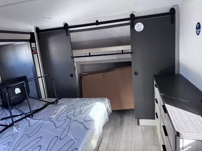 new Fifth Wheel Trailers Forest River Wildcat for sale, in Slaton, TX Thumbnail 29