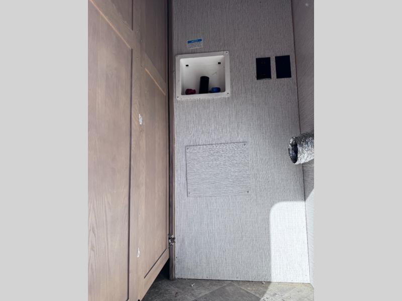 used Travel Trailers Palomino SolAire Ultra Lite for sale, in Slaton, TX Thumbnail 10