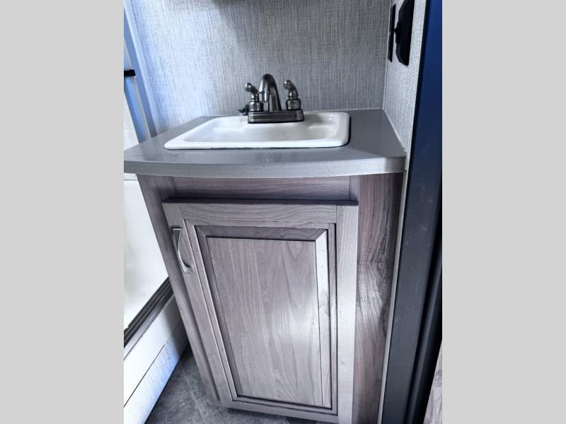 used Travel Trailers Palomino SolAire Ultra Lite for sale, in Slaton, TX Thumbnail 26