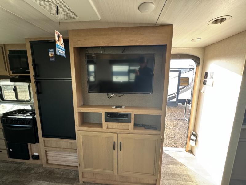 used Travel Trailers Winnebago Minnie for sale, in Slaton, TX Thumbnail 15