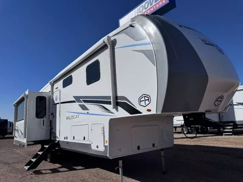 new Fifth Wheel Trailers Forest River Wildcat for sale, in Slaton, TX Thumbnail 3